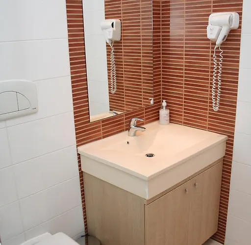 Top Rooms Aparthotel Бухарест