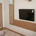 Top Rooms Aparthotel 부쿠레슈티