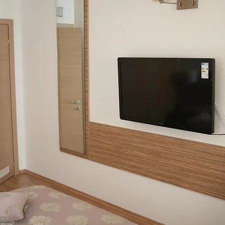 Top Rooms Aparthotel Boekarest