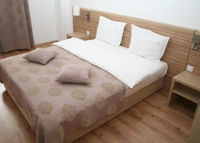 Top Rooms Aparthotel